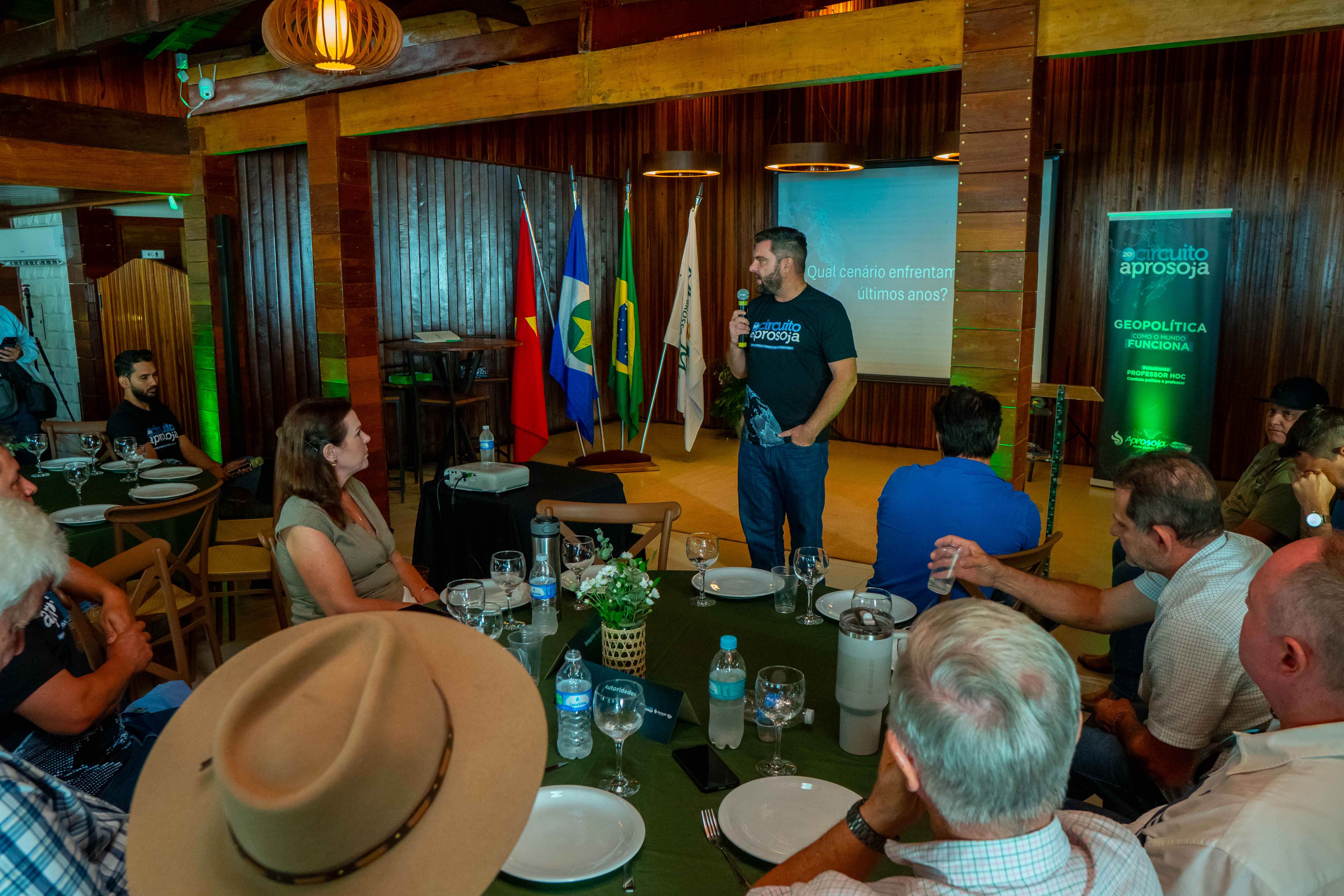 Aprosoja MT inicia a segunda semana de Circuito na Região Norte com palestras sobre geopolítica